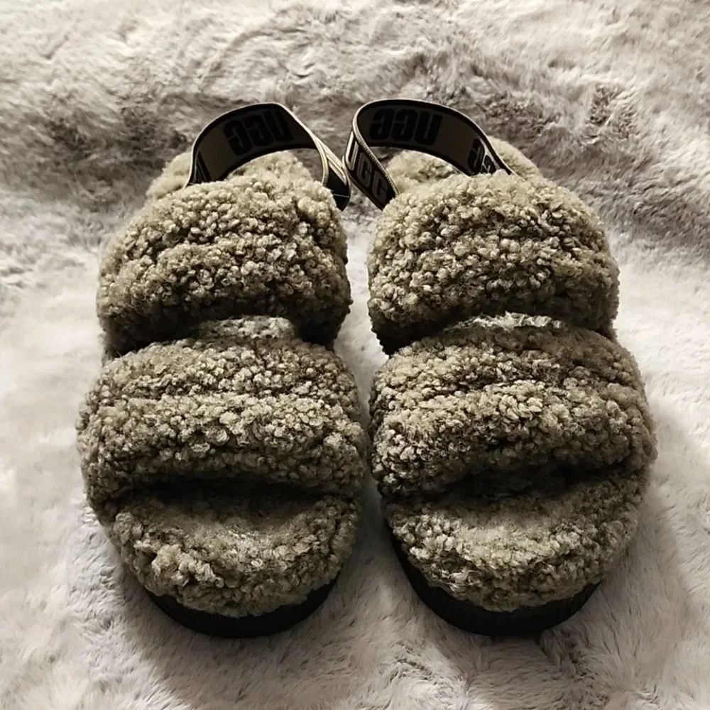 UGG Oh Fluffita Sandals Size 9‎